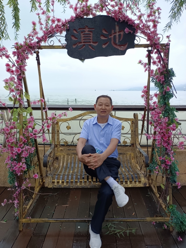 奋斗的第一张照片--宿州男同性恋服务网